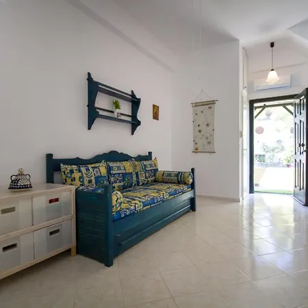 Prázdninový dům Marilou Seafront Haven By Rentalspro - Halkidiki Nikiti (Sithonia)